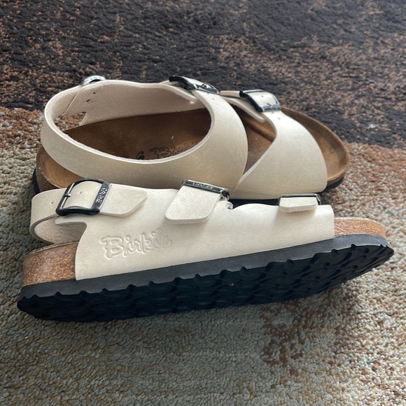 Birkenstock Champagne Le Mans Double Strap Buckle Sandal - Picture 4 of 8